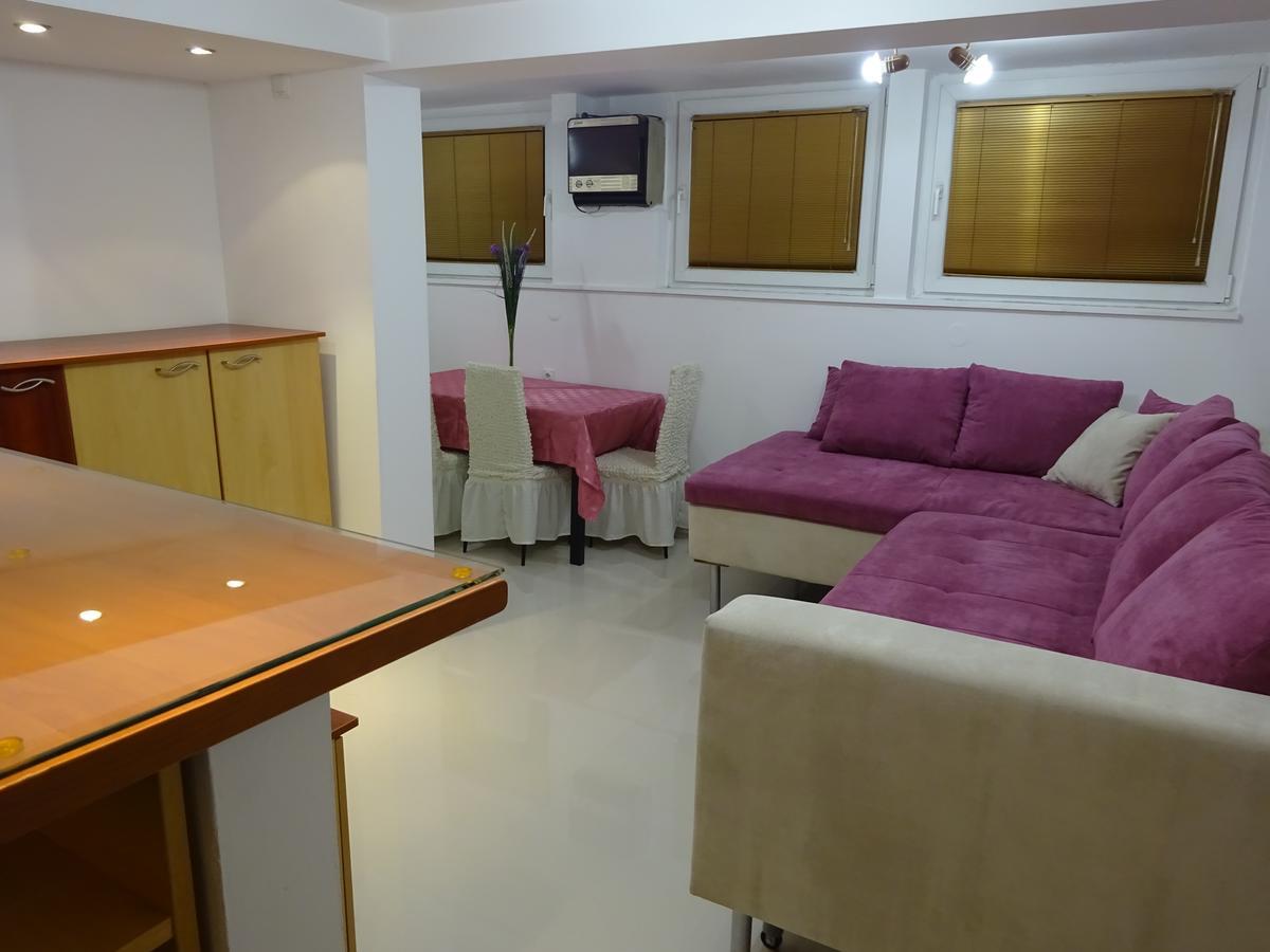 Jasmin White Apartment Σκόπια Εξωτερικό φωτογραφία